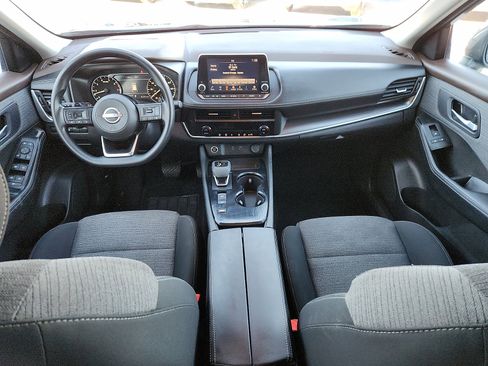 Used 2023 Nissan Rogue SV image 11