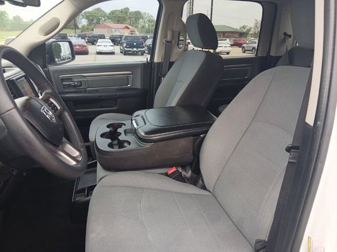 Used 2023 RAM 1500 Classic SLT w/ Electronics Group AWD/4WD image 34