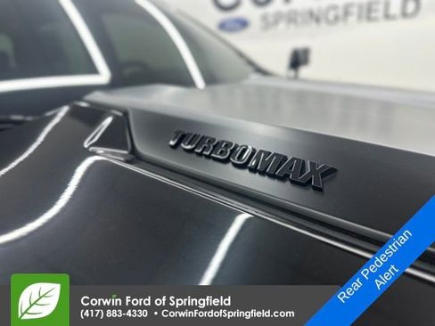 Used 2025 Chevrolet Colorado ZR2 w/ Technology Package image 9