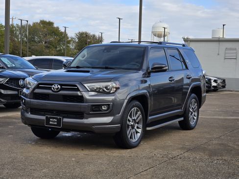 Used 2022 Toyota 4Runner TRD Sport image 4