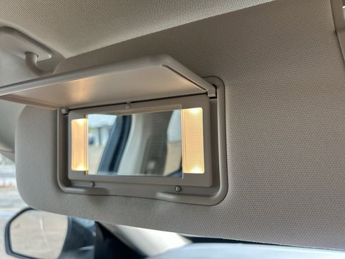 Used 2022 Ford Explorer XLT w/ Equipment Group 202A image 37