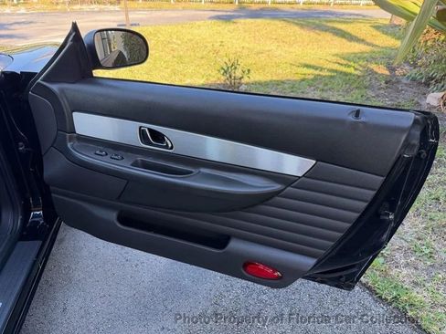 Used 2002 Ford Thunderbird image 24