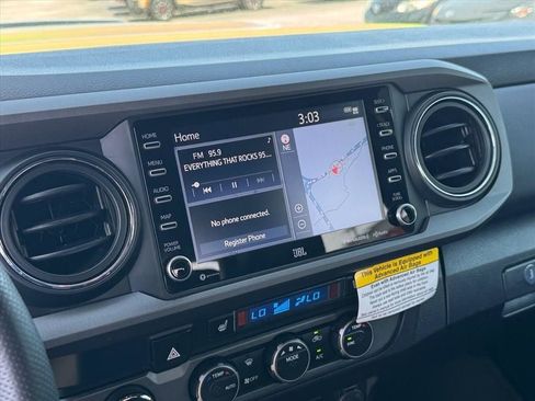Used 2022 Toyota Tacoma TRD Pro AWD/4WD image 25