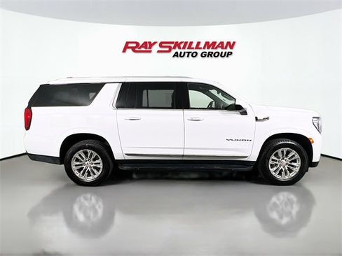 Used 2024 GMC Yukon XL SLT image 8
