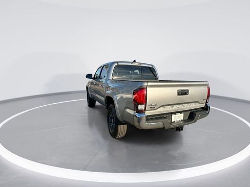 Used 2023 Toyota Tacoma TRD Sport image 6