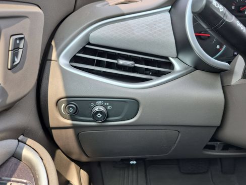 Certified 2022 Chevrolet Malibu LS FWD image 18