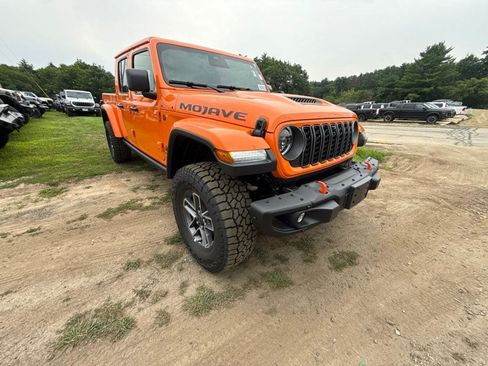 New 2026 Jeep Gladiator Mojave AWD/4WD image 7