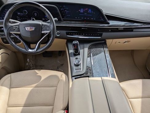 Used 2023 Cadillac Escalade Premium Luxury w/ Performance Package AWD/4WD image 16
