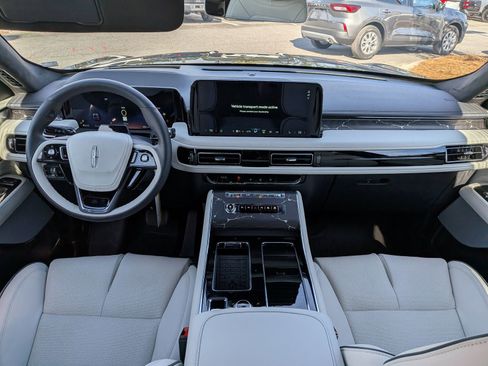 New 2026 Lincoln Aviator Black Label image 17