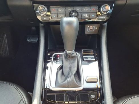 Used 2023 Jeep Compass High Altitude image 17