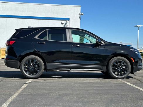 New 2024 Chevrolet Equinox LS w/ LS Convenience Package image 3