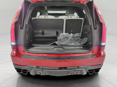 Certified 2026 Cadillac Escalade V w/ LPO, Floor Liner Package image 16