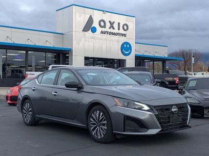 Used 2024 Nissan Altima 2.5 SV