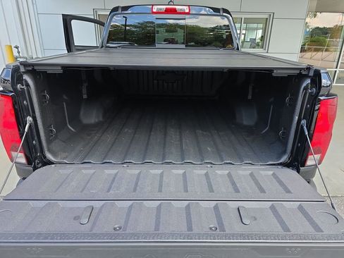 Certified 2023 Chevrolet Colorado Trail Boss w/ Technology Package AWD/4WD image 24