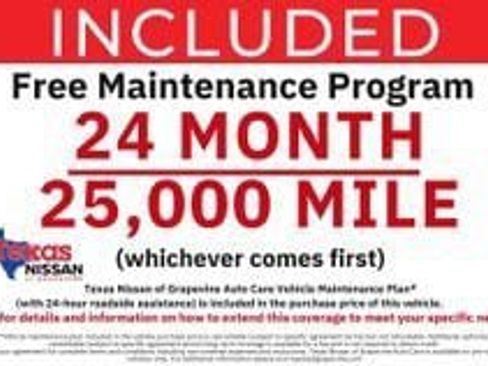 Used 2026 Nissan Rogue SL FWD image 2