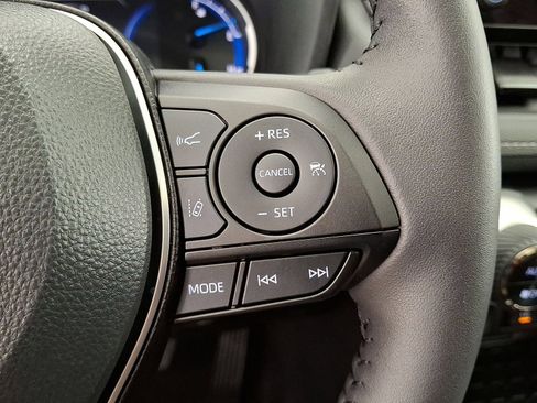 Certified 2025 Toyota RAV4 XLE w/ Convenience Package AWD/4WD image 18