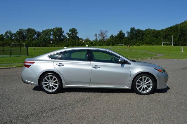 Used 2014 Toyota Avalon Limited FWD image 58