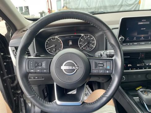 Used 2023 Nissan Rogue SL AWD/4WD image 19