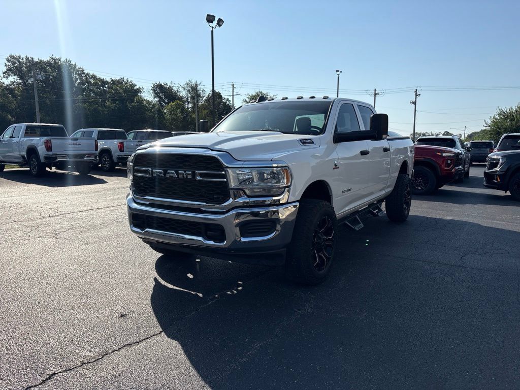 Used 2020 RAM 2500 Tradesman w/ Chrome Appearance Group AWD/4WD image 4