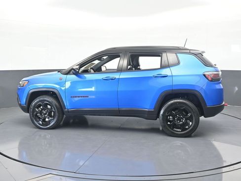 Used 2023 Jeep Compass Trailhawk w/ Trailhawk Elite Group image 3