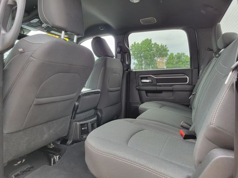 Used 2025 RAM 2500 Big Horn AWD/4WD image 18
