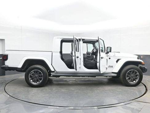 Used 2020 Jeep Gladiator Overland AWD/4WD image 49