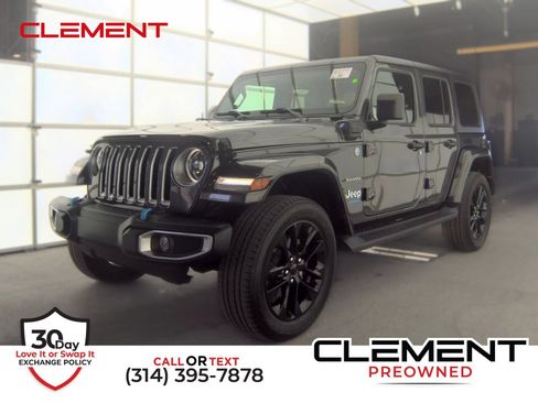Used 2023 Jeep Wrangler Unlimited Sahara w/ Cold Weather Group AWD/4WD image 1