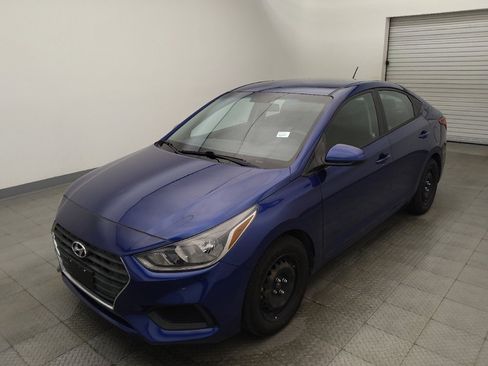 Used 2021 Hyundai Accent SE FWD image 2