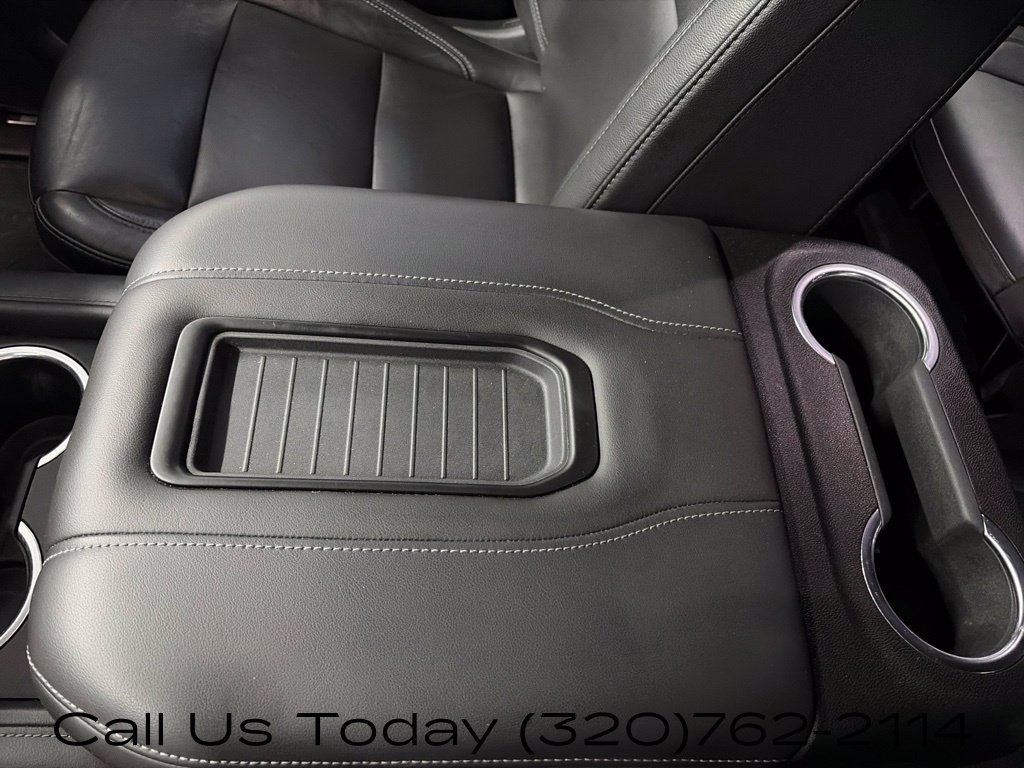 Used 2021 Chevrolet Suburban Z71 w/ Z71 Signature Package AWD/4WD image 18