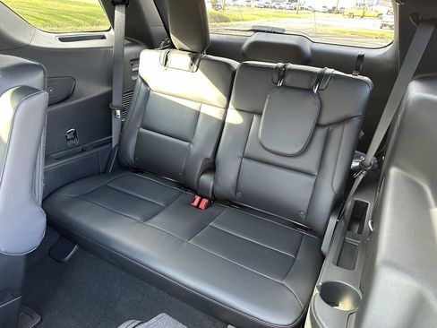 New 2026 Ford Explorer ST-Line w/ ST-Line Street Pack image 39