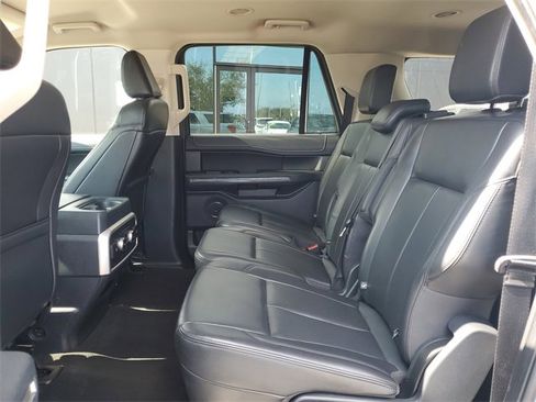 Used 2024 Ford Expedition Max XLT image 12