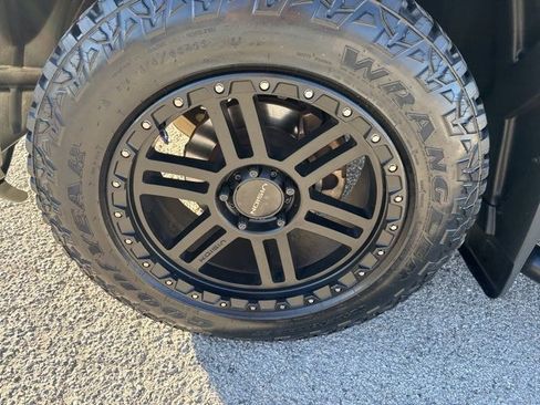 Used 2016 RAM 1500 Express image 3