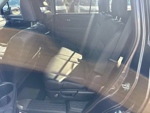 Used 2022 Honda Pilot Special Edition image 12