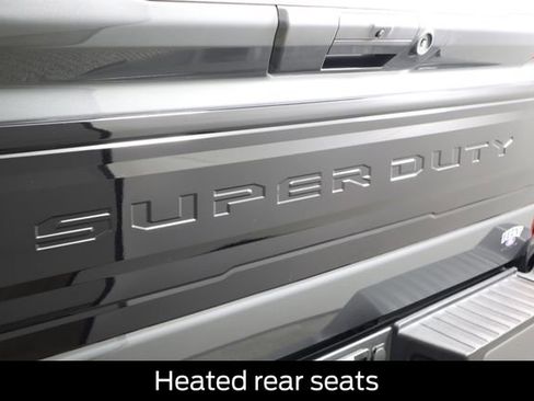 Certified 2025 Ford F450 Platinum w/ FX4 Off-Road Package image 38