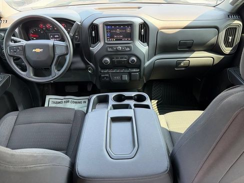 Used 2025 Chevrolet Silverado 2500 Custom w/ Custom Value Package AWD/4WD image 10