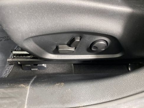 Used 2022 Jeep Compass Limited w/ Sun and Sound Group image 8