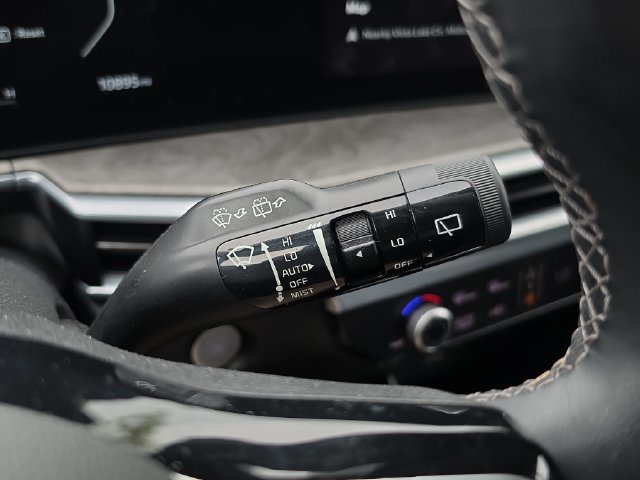 Certified 2025 Kia Sorento SX AWD/4WD image 20