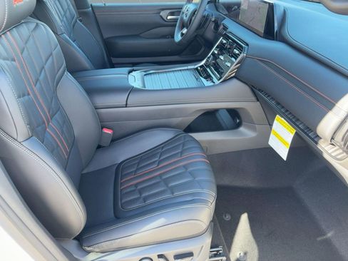 New 2026 Nissan Armada PRO-4X AWD/4WD image 31