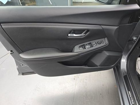 Used 2024 Nissan Sentra SV image 24