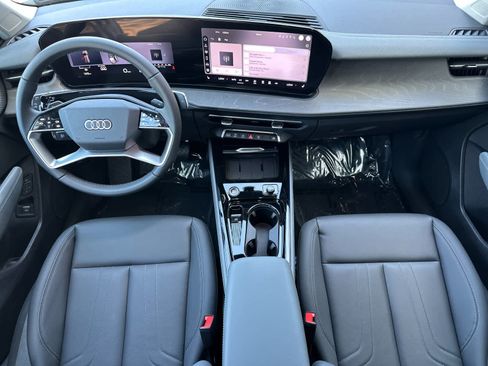 New 2026 Audi Q3 quattro 2.0T AWD/4WD image 3