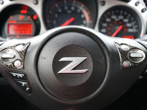 Used 2016 Nissan 370Z Coupe image 21