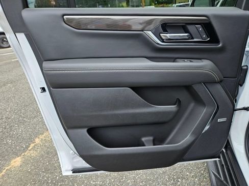 New 2026 GMC Yukon XL Elevation w/ Elevation Premium Package AWD/4WD image 21