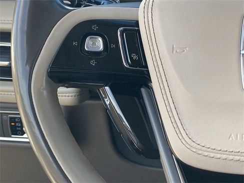 Used 2020 Lincoln Aviator Reserve w/ Equipment Group 202A image 23