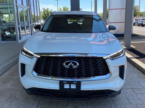 Used 2023 INFINITI QX60 Luxe w/ Vision Package AWD/4WD image 2