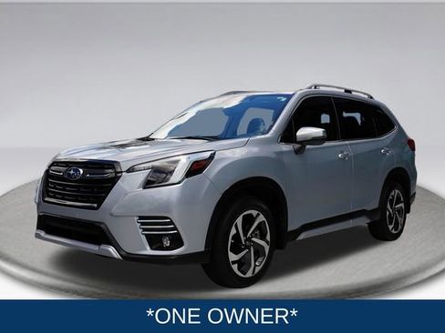 Certified 2023 Subaru Forester Touring AWD/4WD image 3