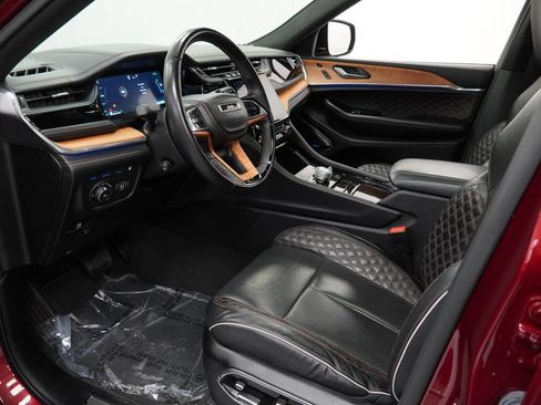 Used 2022 Jeep Grand Cherokee Summit AWD/4WD image 16