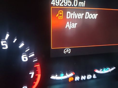 Used 2020 Ford Escape SEL FWD image 4