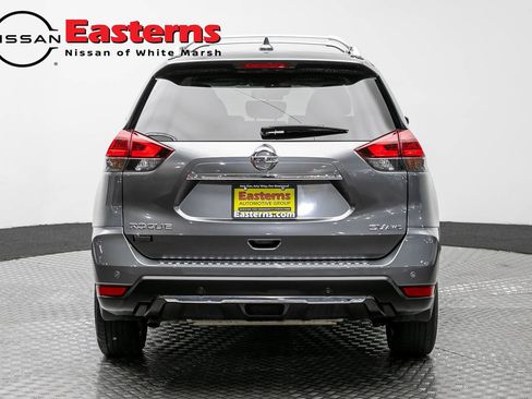 Used 2019 Nissan Rogue SV w/ Sun & Sound Touring Package AWD/4WD image 6