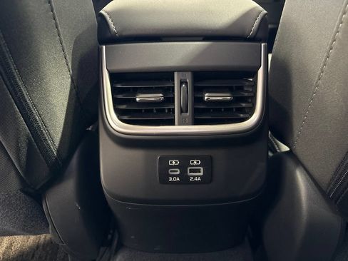 Used 2025 Subaru Outback Premium AWD/4WD image 33