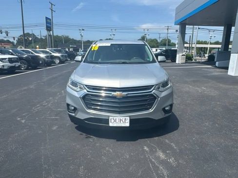 Used 2018 Chevrolet Traverse LT FWD image 14